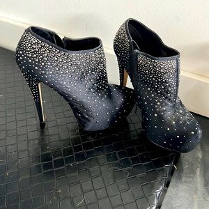 Black with sparkles heels